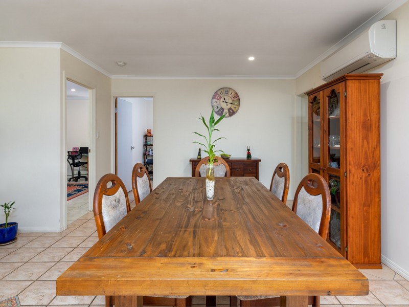 18 Andrews Street, Newell QLD 4873