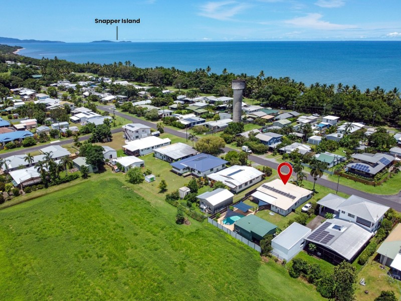 18 Andrews Street, Newell QLD 4873