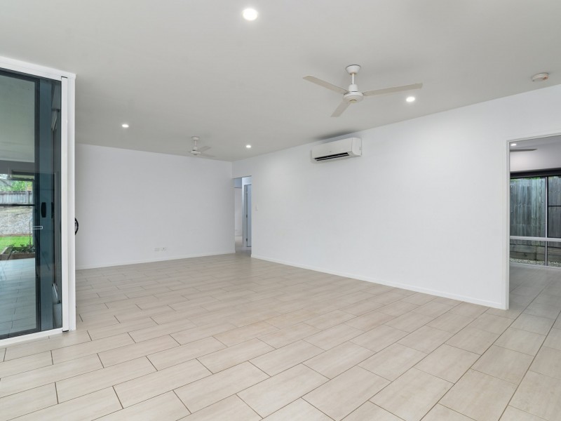 21 Dulku Close, Craiglie QLD 4877