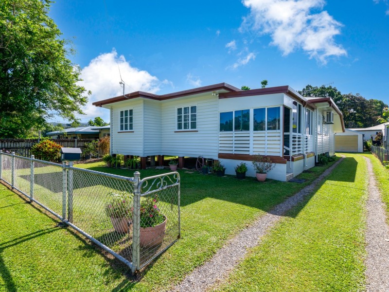 3 Crawford Street, Mossman QLD 4873