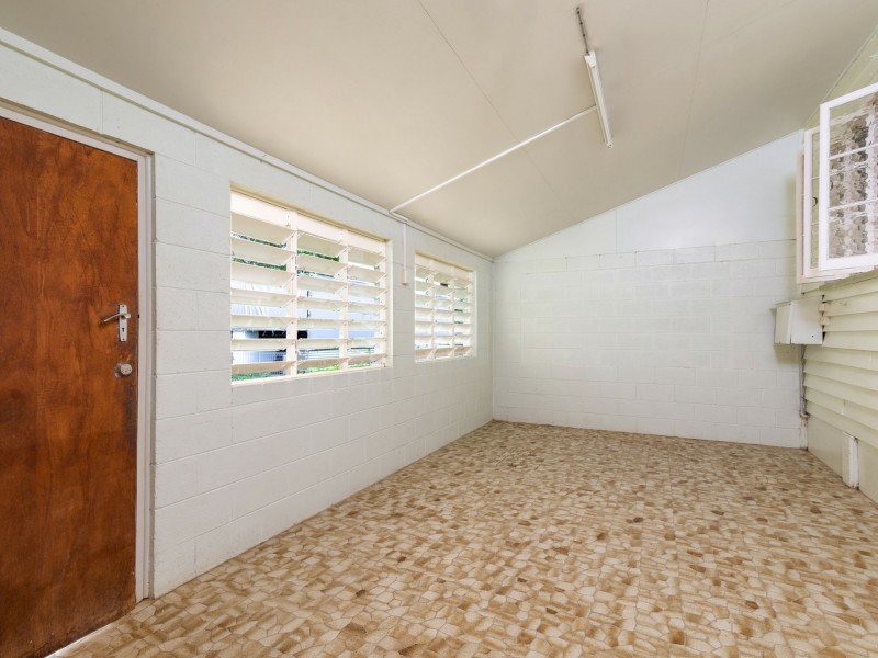 3 Crawford Street, Mossman QLD 4873