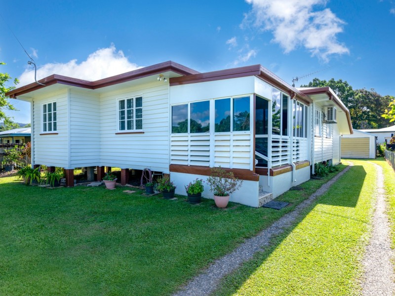 3 Crawford Street, Mossman QLD 4873
