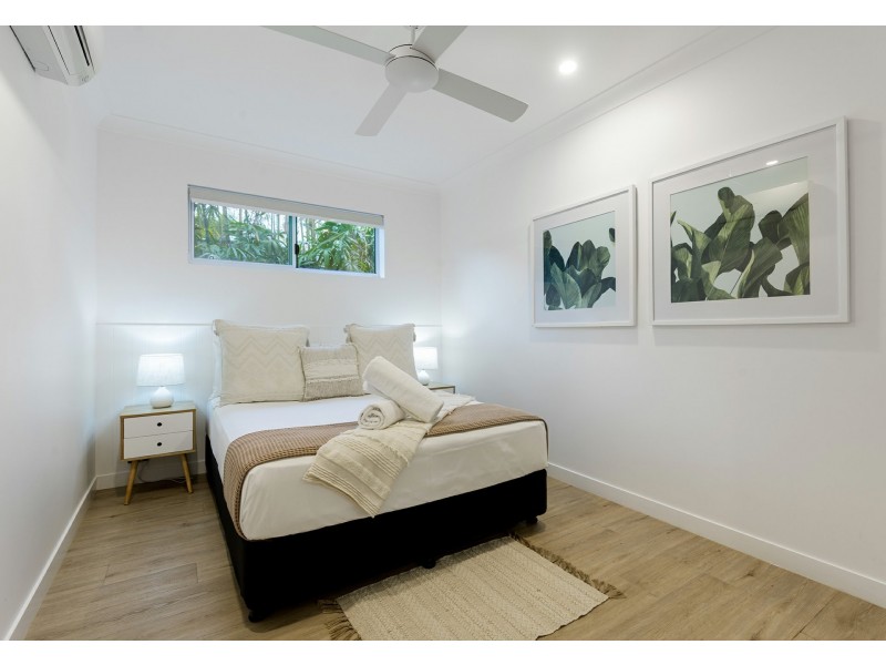 6 Sorrento Crescent, Port Douglas QLD 4877