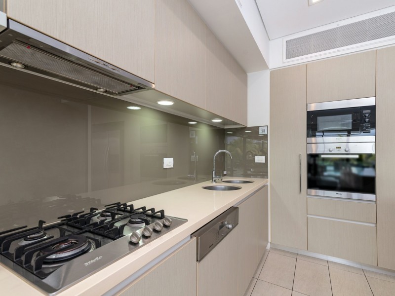 302 Coconut Grove/56-64 Macrossan Street, Port Douglas QLD 4877