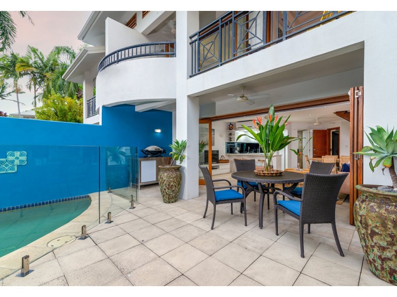 2 Templemoon/18 Limpet Avenue, Port Douglas QLD 4877