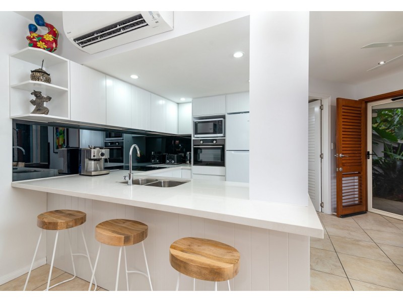2 Templemoon/18 Limpet Avenue, Port Douglas QLD 4877