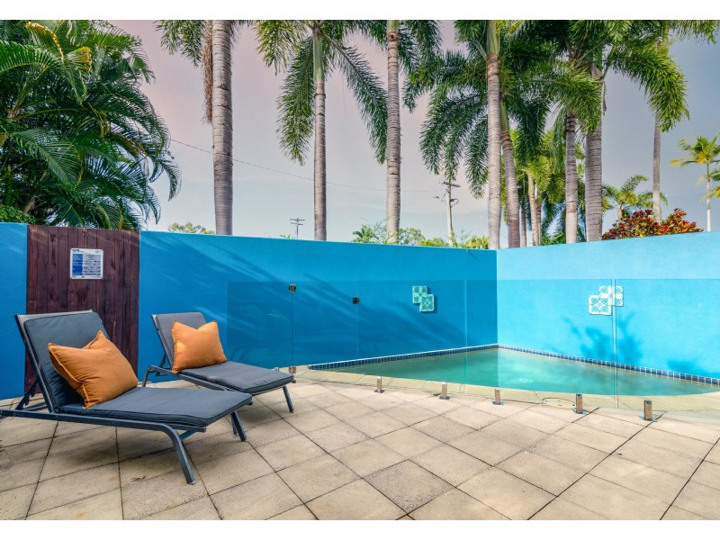 2 Templemoon/18 Limpet Avenue, Port Douglas QLD 4877