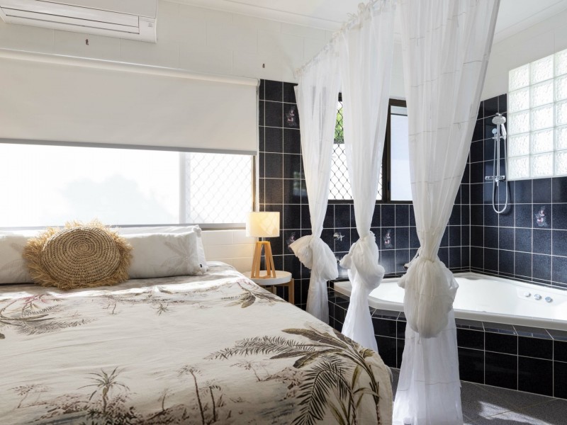 4 Mitre Street, Port Douglas QLD 4877