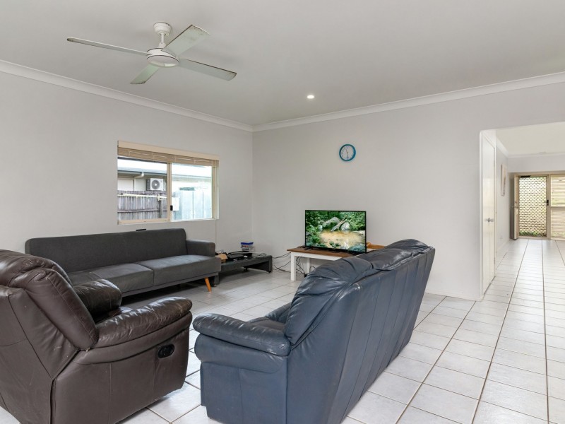 9 Forest Glen Drive, Mossman QLD 4873