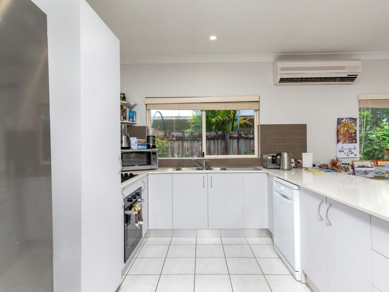 9 Forest Glen Drive, Mossman QLD 4873