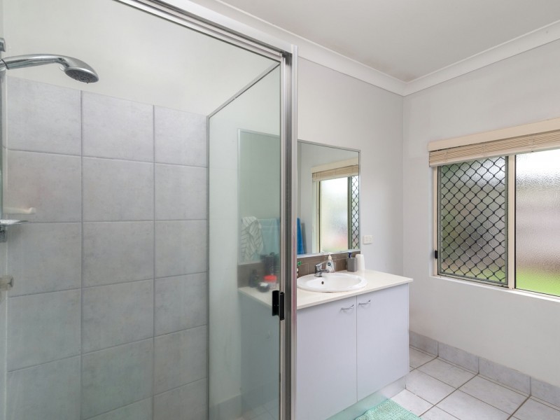 9 Forest Glen Drive, Mossman QLD 4873