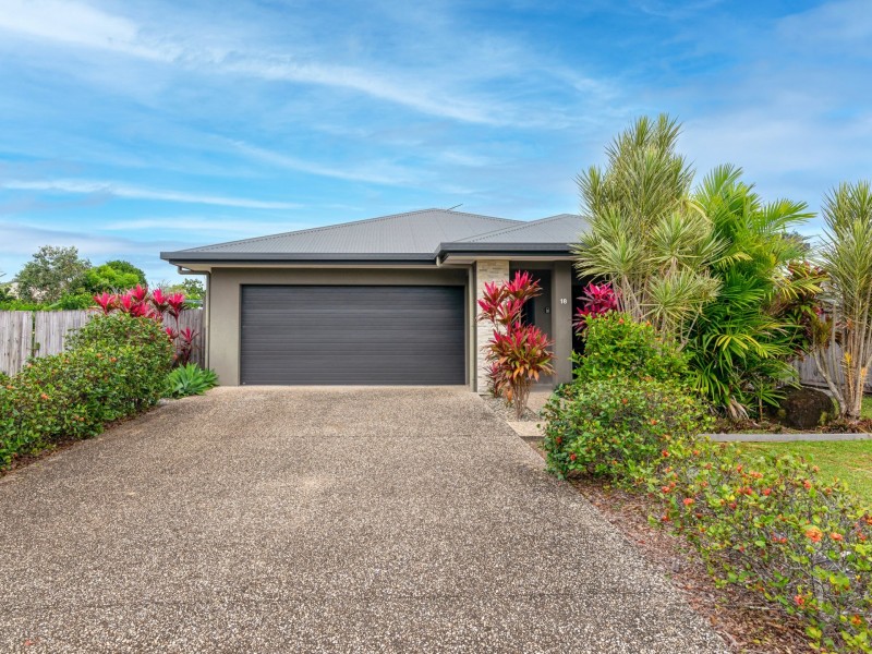 18 Lou Prince Drive, Cooya Beach QLD 4873