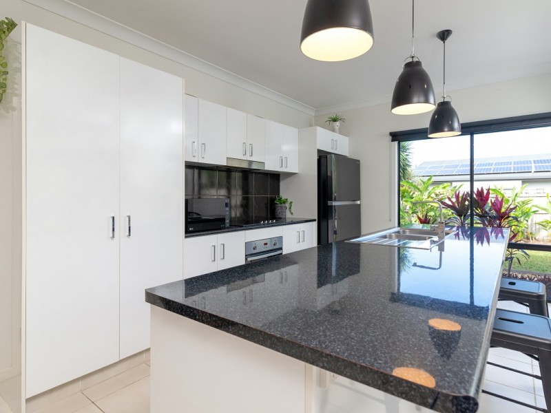 18 Lou Prince Drive, Cooya Beach QLD 4873