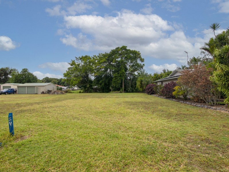 24 Ives Avenue, Wonga Beach QLD 4873