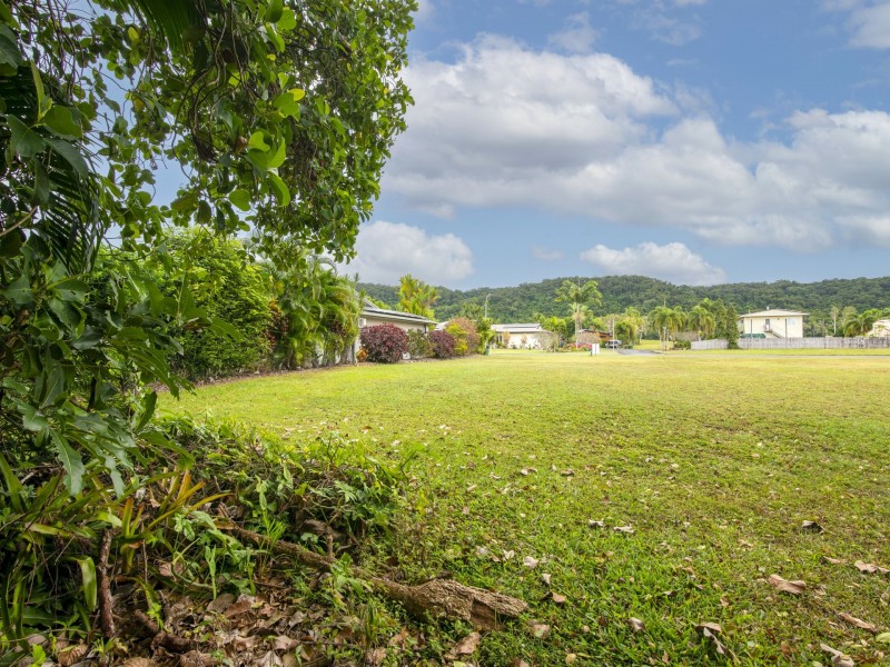 24 Ives Avenue, Wonga Beach QLD 4873
