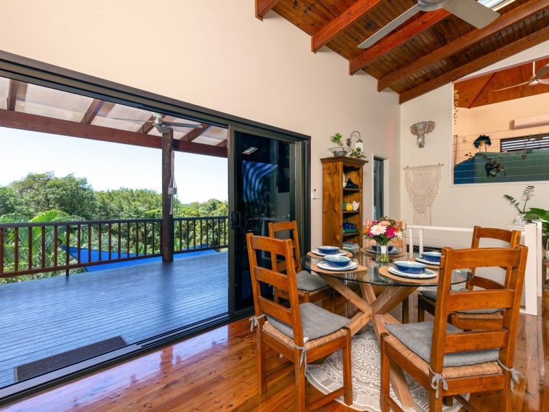 65 Ocean View Road, Port Douglas QLD 4877