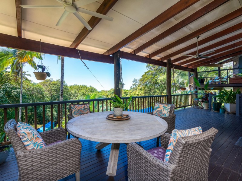 65 Ocean View Road, Port Douglas QLD 4877
