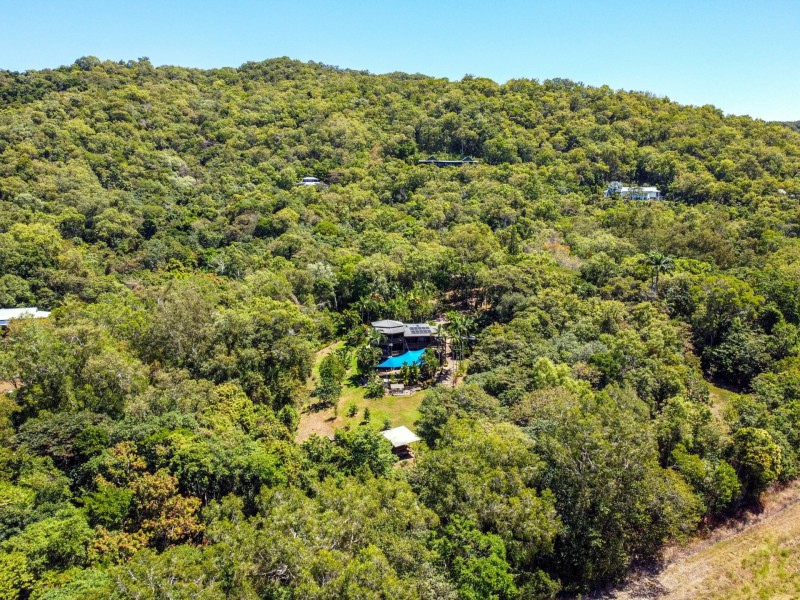 65 Ocean View Road, Port Douglas QLD 4877