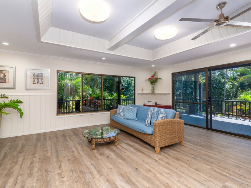65 Ocean View Road, Port Douglas QLD 4877