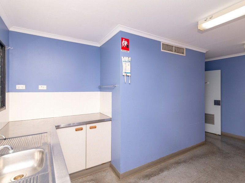 4 Front Street, Mossman QLD 4873