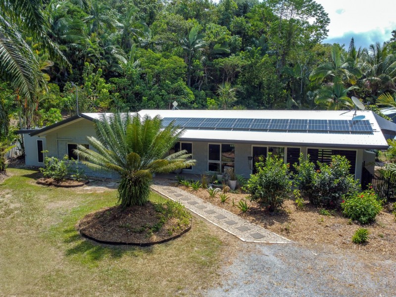 2-4 Jabeva Close, Miallo QLD 4873