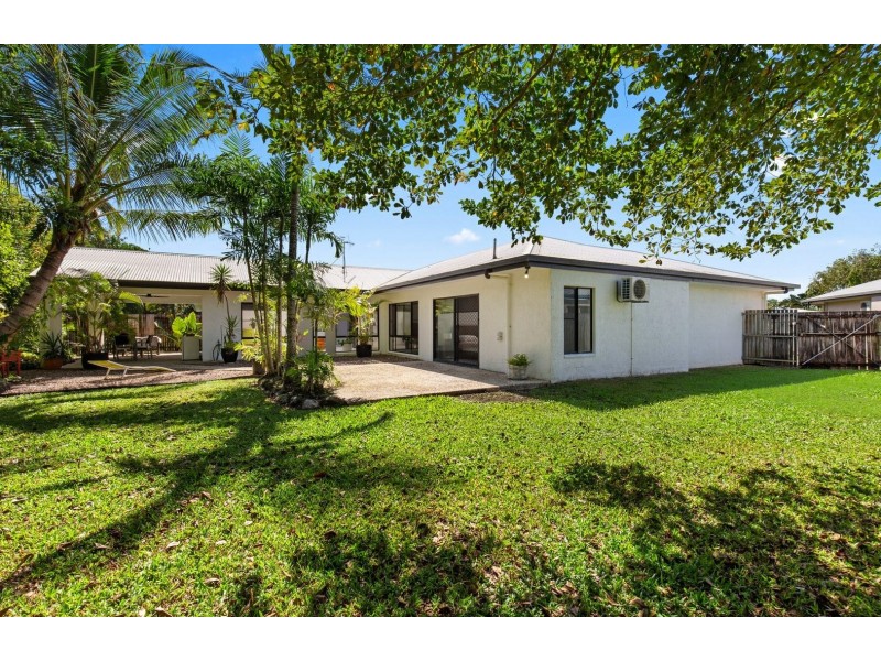 10 Sunbird Close, Port Douglas QLD 4877