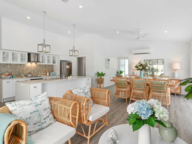 11-15 Dickson Street, Port Douglas QLD 4877