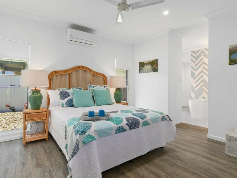 11-15 Dickson Street, Port Douglas QLD 4877