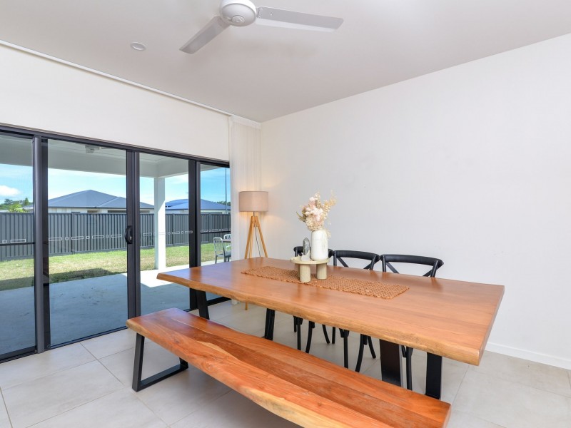 11 Greenbriar Ave, Craiglie QLD 4877