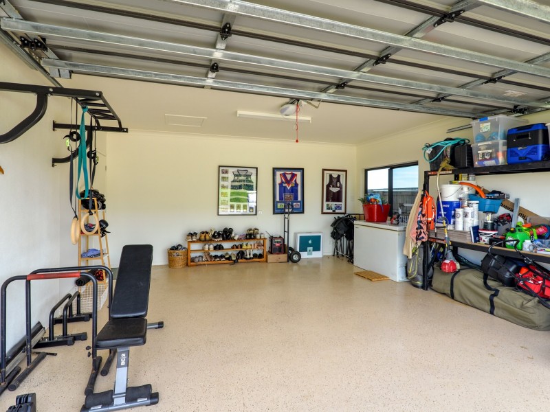 11 Greenbriar Ave, Craiglie QLD 4877