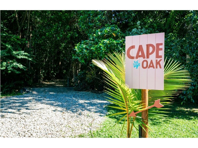 14-16 Nancy Close, Oak Beach QLD 4877