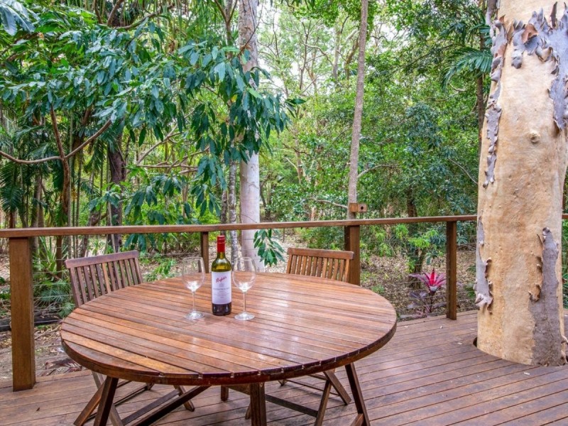 14-16 Nancy Close, Oak Beach QLD 4877