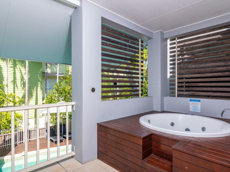 20 Mantra Aqueous/10-12 Owen Street, Port Douglas QLD 4877