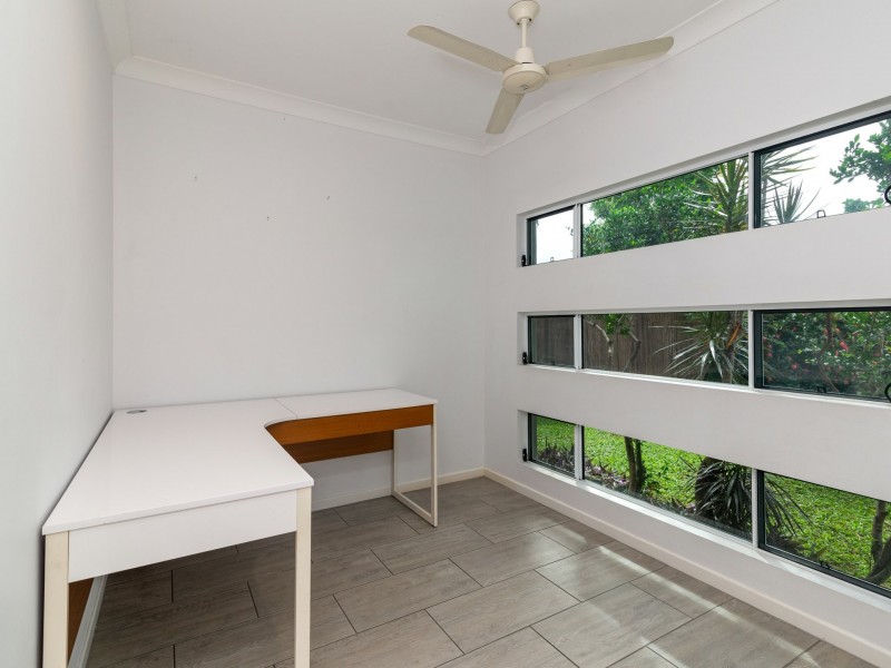 12 Dawal Close, Cooya Beach QLD 4873
