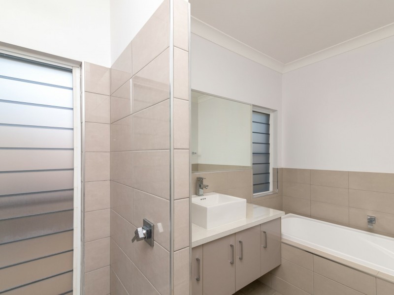 12 Dawal Close, Cooya Beach QLD 4873