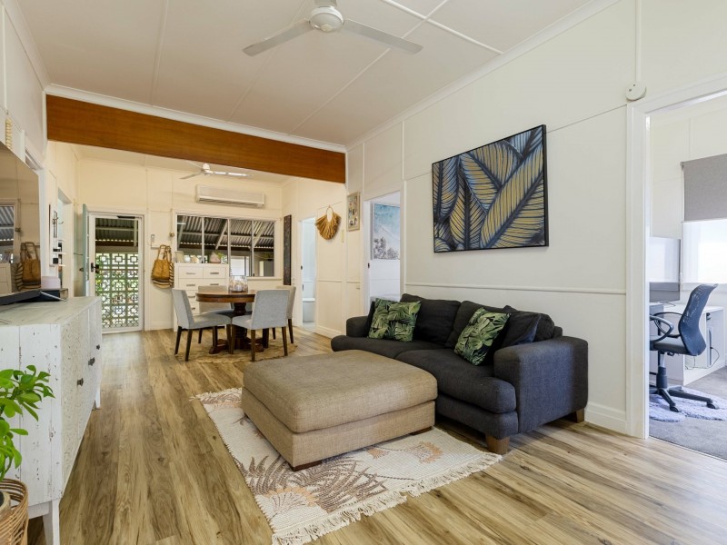 5 Owen Street, Mossman QLD 4873