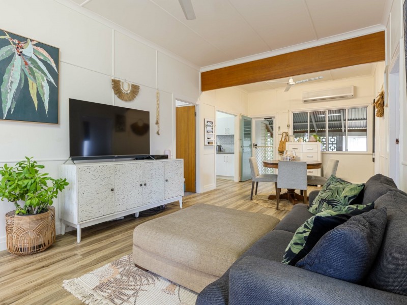 5 Owen Street, Mossman QLD 4873