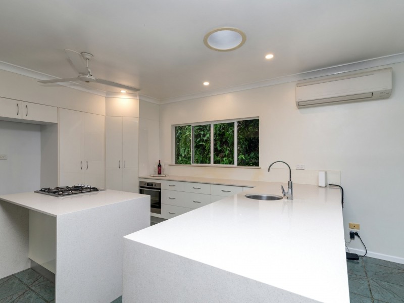 4 Gorge View Crescent, Mossman QLD 4873
