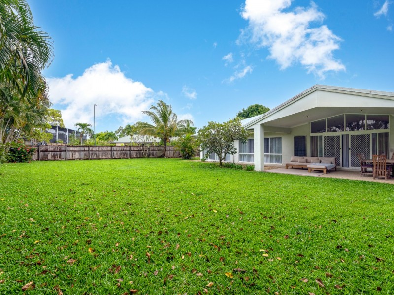8 Oriole Street, Port Douglas QLD 4877