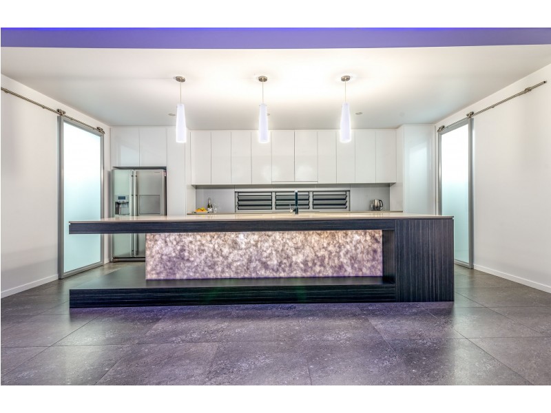 2 Andrews Close, Port Douglas QLD 4877