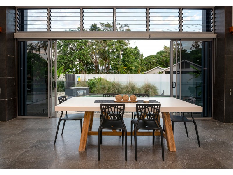 2 Andrews Close, Port Douglas QLD 4877