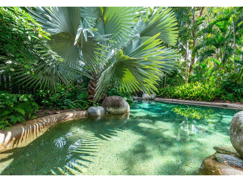 6/3-5 Atoll Close, Port Douglas QLD 4877