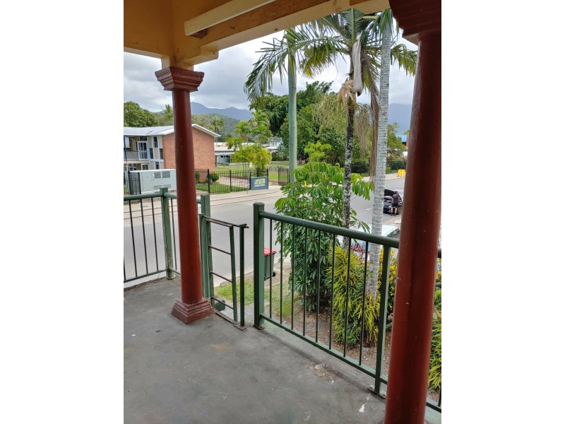 1/6 William Street, Mossman QLD 4873