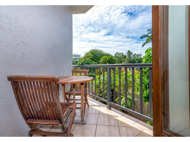 16 Hibiscus Gardens/22-24 Owen Street, Port Douglas QLD 4877