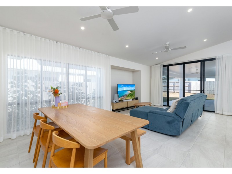 54 Barrbal Drive, Cooya Beach QLD 4873