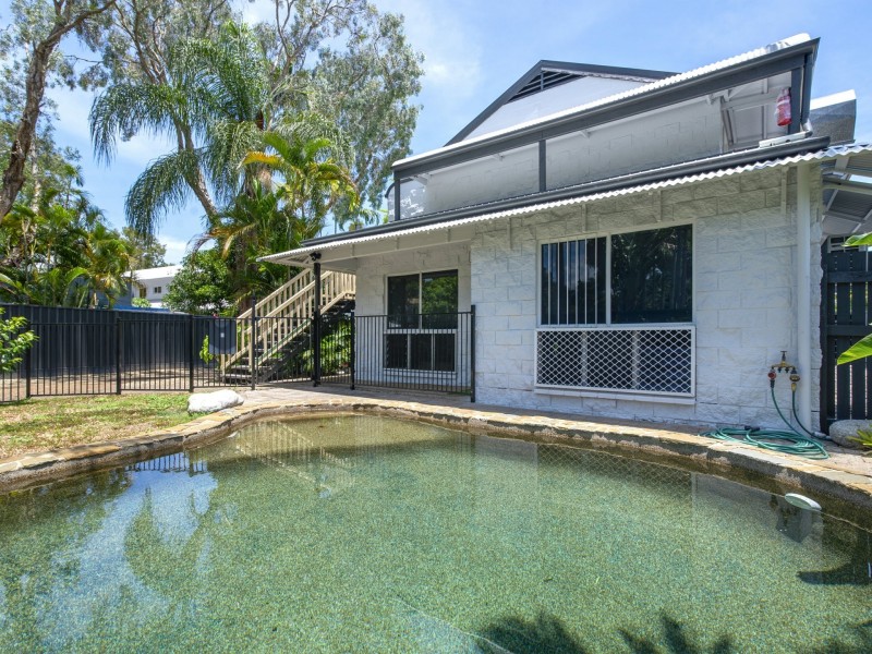 6 Triton Lodge/4 Triton Crescent, Port Douglas QLD 4877