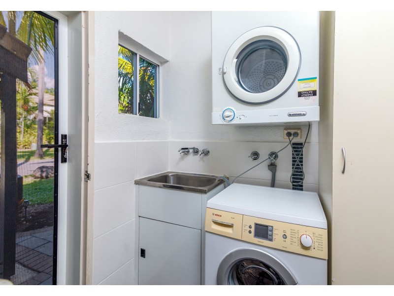 101/121-137 Port Douglas Road, Port Douglas QLD 4877
