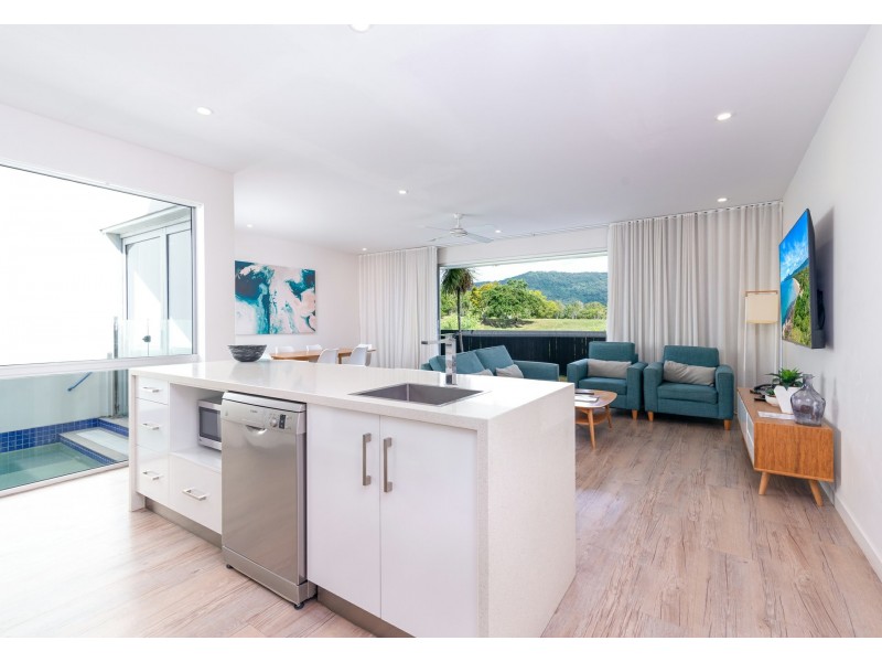 6 Pool/19-37 St Crispins Avenue, Port Douglas QLD 4877