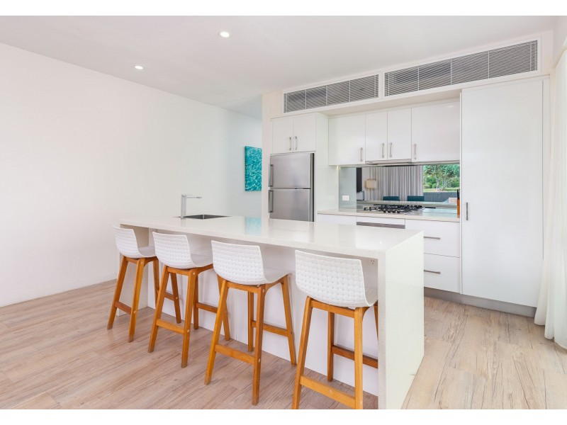 6 Pool/19-37 St Crispins Avenue, Port Douglas QLD 4877
