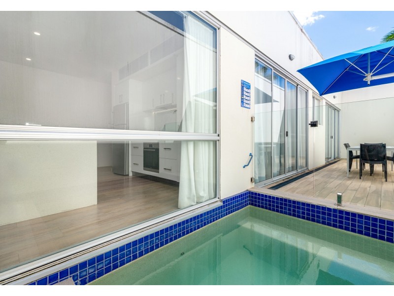 6 Pool/19-37 St Crispins Avenue, Port Douglas QLD 4877